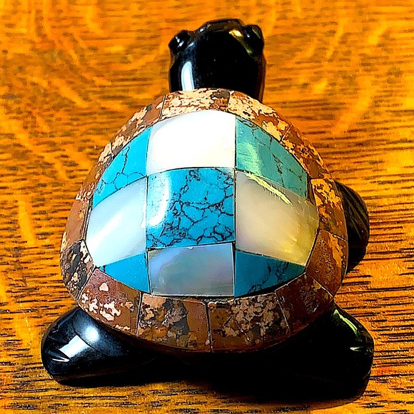 TURTLE BLACK OBSIDIAN CARVED CRYSTAL INLAY TURQUOISE MOTHER OF PEARL RHODOLITE - Picture 6 of 8